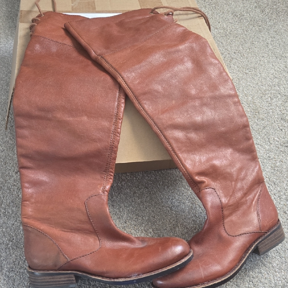 Vince Camuto Gold Accent Brown Leather Accessory
